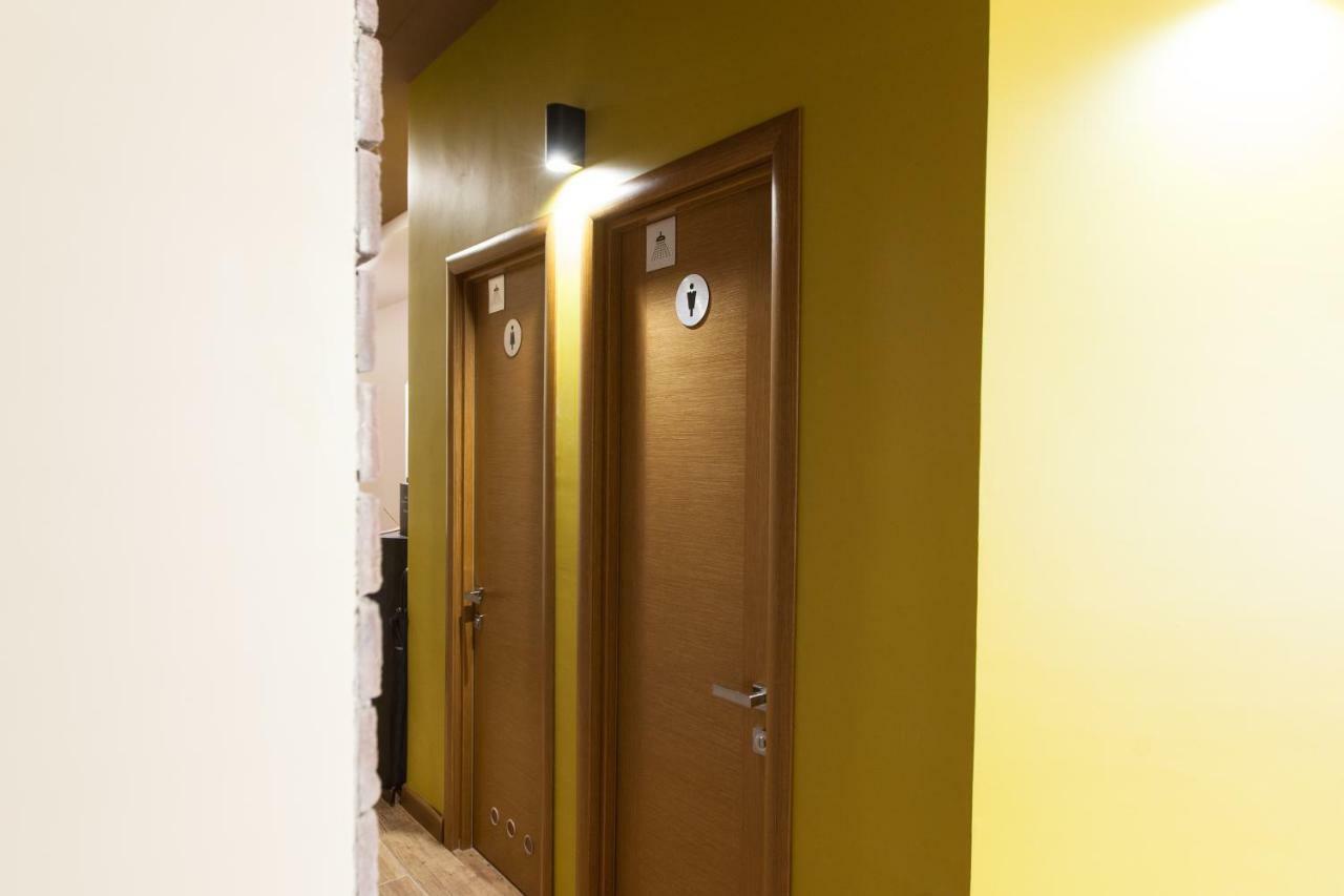 Nap & Rest Hostel Kiev Luaran gambar