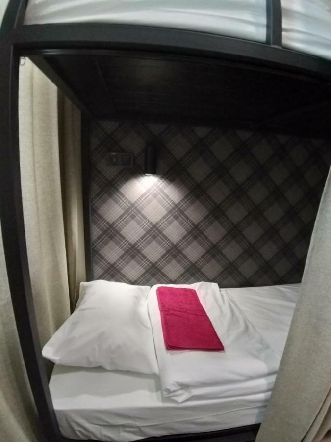 Nap & Rest Hostel Kiev Luaran gambar